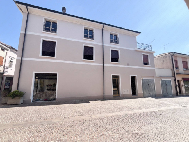 Porzione di fabbricato in vendita a Sermide
