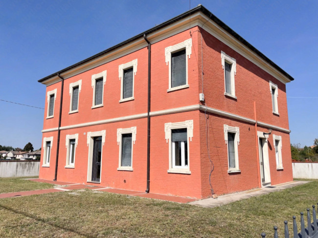 Villa in vendita a Ceneselli