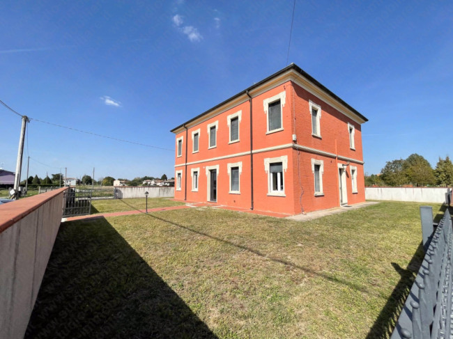 Villa in vendita a Ceneselli