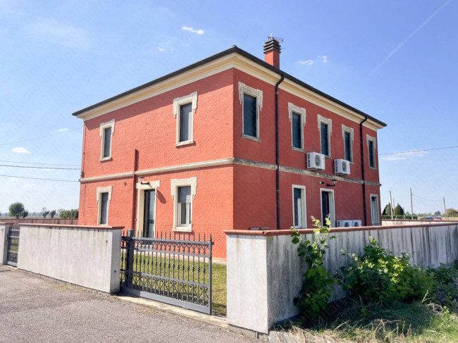 Villa in vendita a Ceneselli