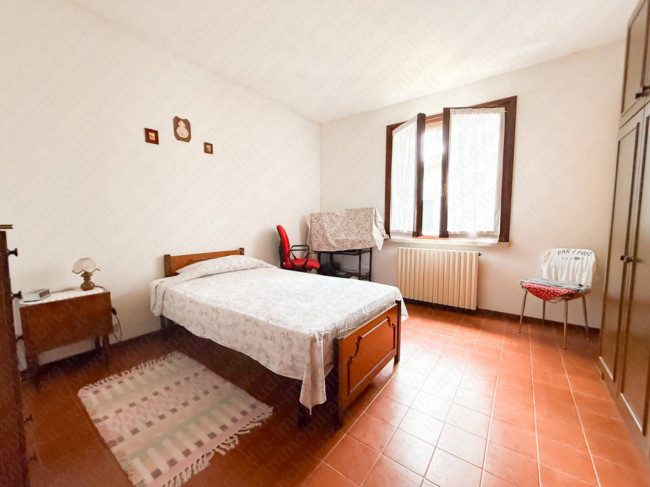 Porzione di bifamiliare in vendita a Castelmassa