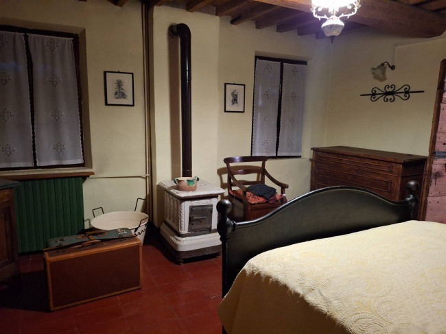 Porzione di fabbricato in vendita a Serravalle a Po