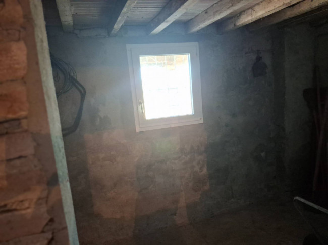 Porzione di fabbricato in vendita a Serravalle a Po