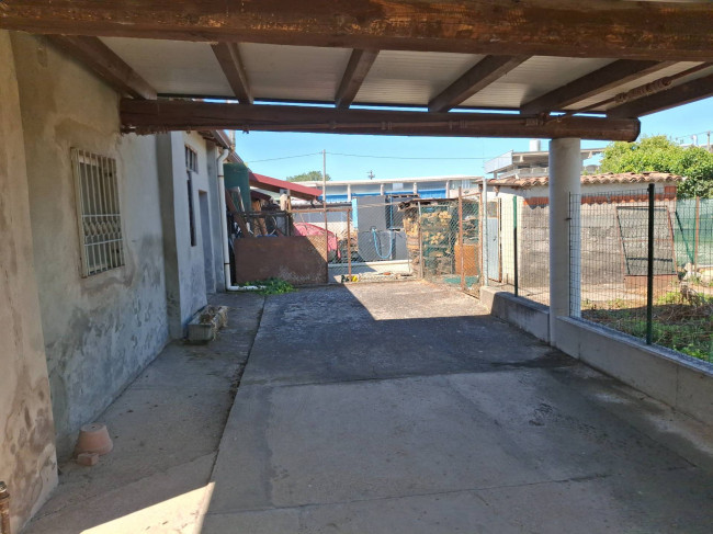 Porzione di fabbricato in vendita a Serravalle a Po