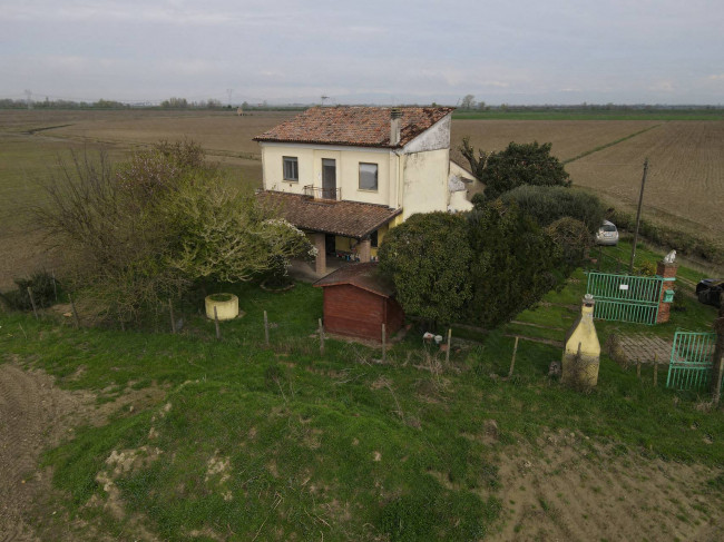 Casa singola in vendita a Melara