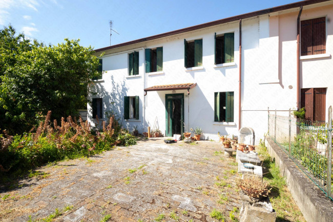 Porzione di fabbricato in vendita a Trecenta