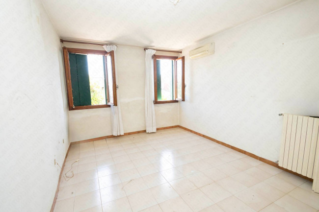 Porzione di fabbricato in vendita a Trecenta