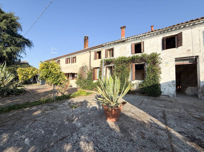 Casa singola in vendita a Bagnolo di Po