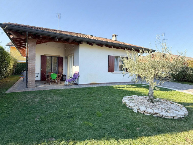 Villa Singola in vendita a Castelmassa