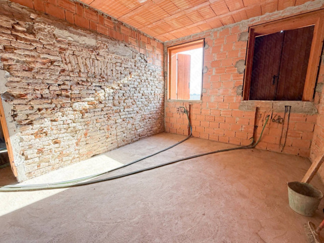 Porzione di bifamiliare in vendita a Castelmassa