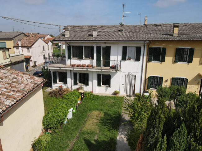 Appartamento in vendita a Melara