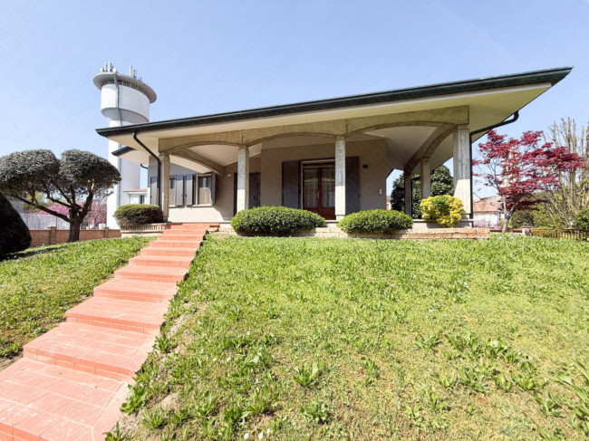 Villa Singola  in <br/> vendita a Castelmassa