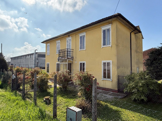 Casa singola in vendita a Castelnovo Bariano