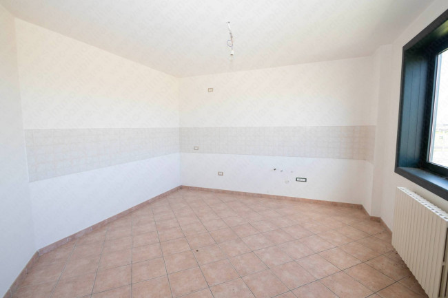 Capannone in vendita a Calto