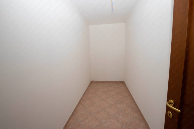 Capannone in vendita a Calto