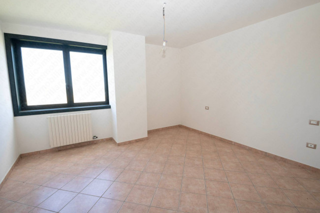 Capannone in vendita a Calto