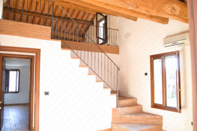 Porzione di bifamiliare in affitto a Castelmassa