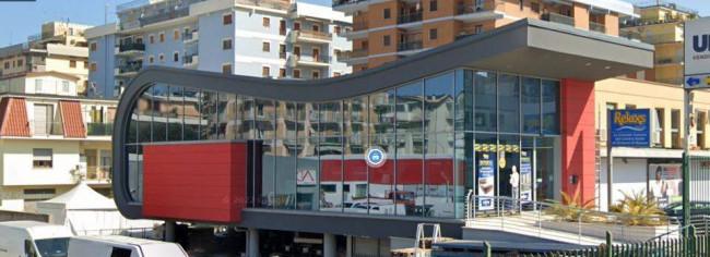 Locale commerciale in Affitto a Grottammare