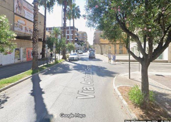 Locale commerciale in Affitto a San Benedetto del Tronto