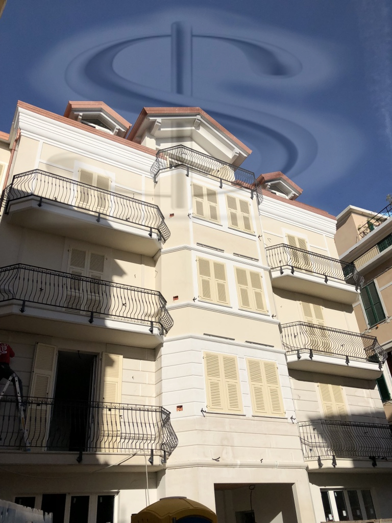 Appartamento ALASSIO vendita  Borgo Coscia  Servizi Immobiliari srl