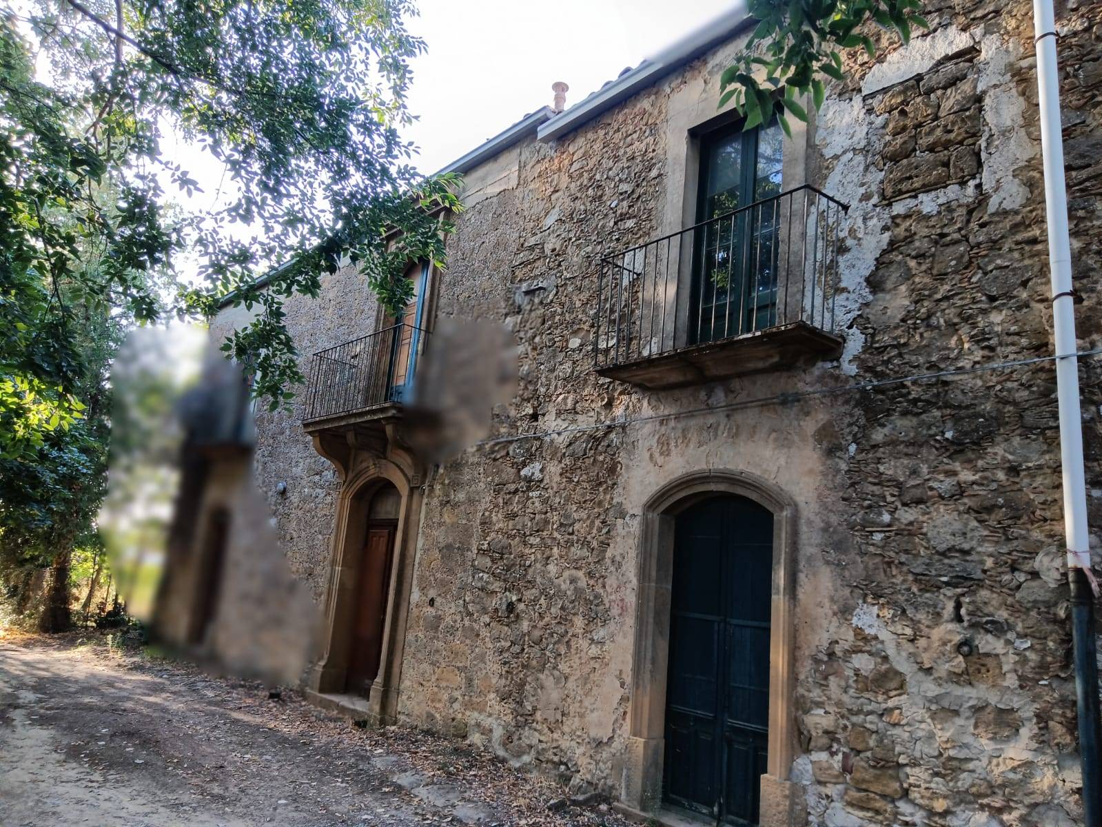 Casa indipendente in vendita a Piazza Armerina (EN)
