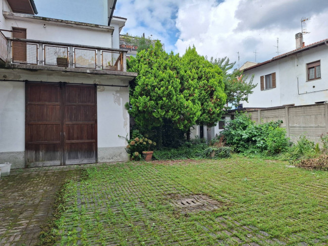 Casa Indipendente in Vendita a Busto Arsizio