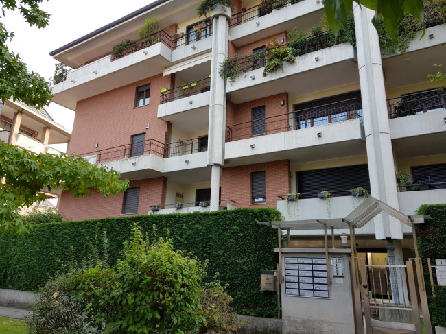 Box o garage in Affitto a Busto Arsizio