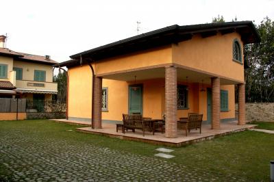 Villa in Affitto stagionale a Seravezza