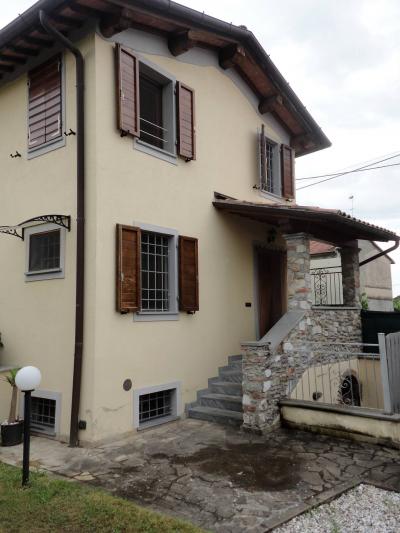 Terratetto in Affitto stagionale a Seravezza