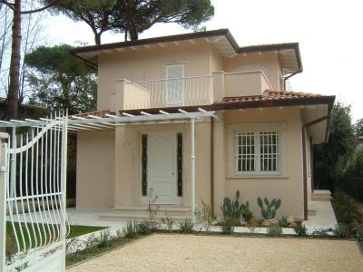 Small villa for Holiday rent to Forte dei Marmi