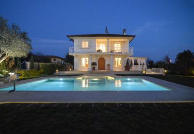 Villa in Affitto stagionale a Pietrasanta