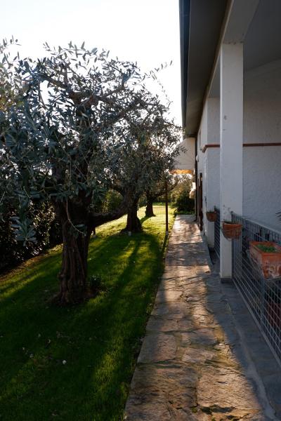 Small villa for sale in Pietrasanta