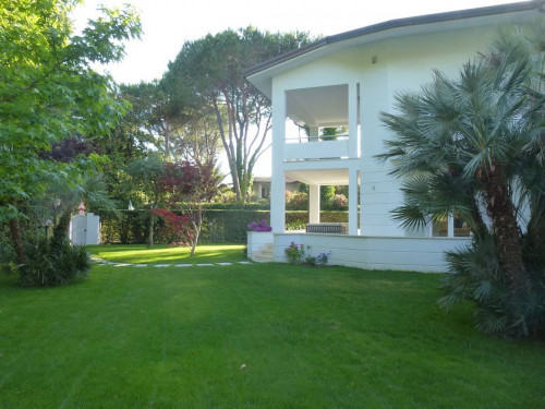 Villa in affitto stagionale a Forte dei Marmi