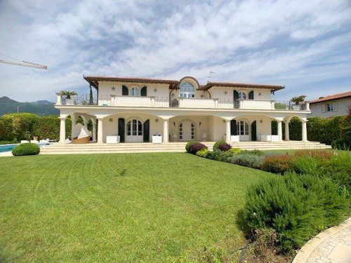 Villa in affitto stagionale a Forte dei Marmi