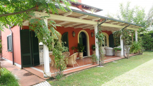 Single family house for sale in Forte dei Marmi