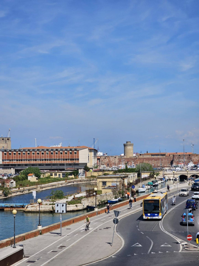 Appartamento in vendita a Livorno