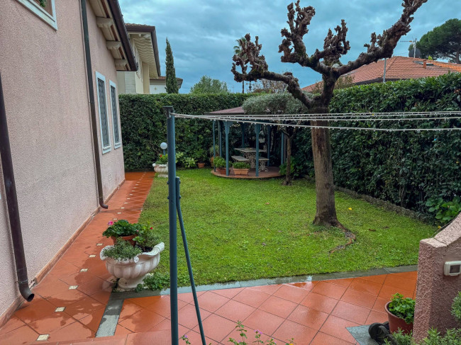 Villa in vendita a Forte dei Marmi