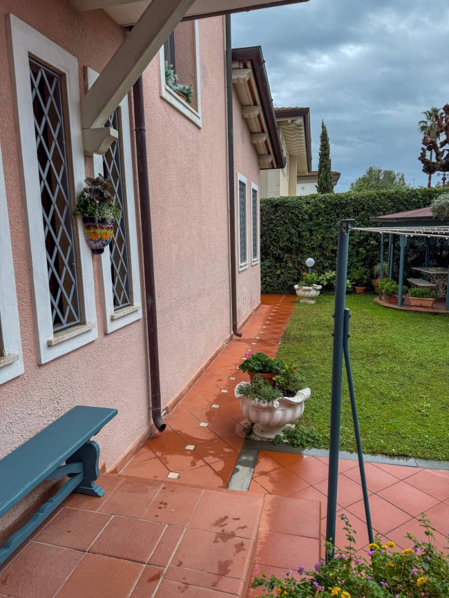 Villa in vendita a Forte dei Marmi