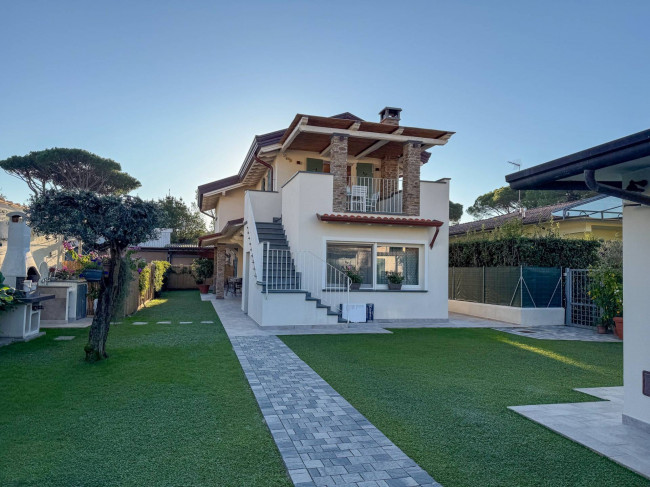 Villino in affitto stagionale a Forte dei Marmi