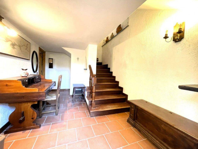 Rustic for sale in Camaiore