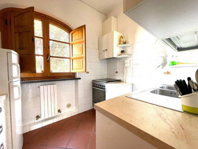 Rustic for sale in Camaiore