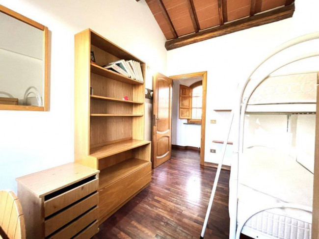 Rustic for sale in Camaiore