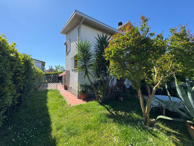 Villino in vendita a Forte dei Marmi