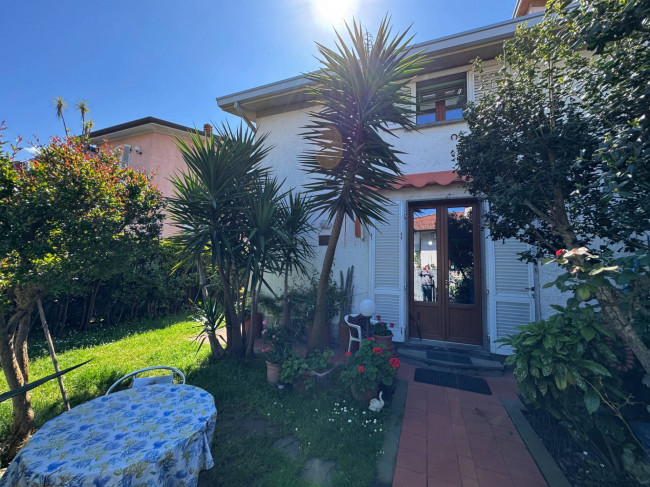Villino in vendita a Forte dei Marmi