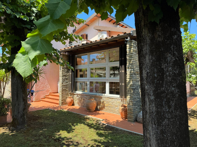 Villino in affitto stagionale a Forte dei Marmi
