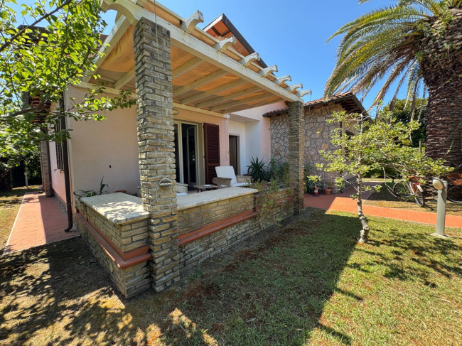 Villino in affitto stagionale a Forte dei Marmi