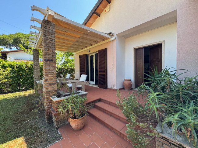 Villino in affitto stagionale a Forte dei Marmi