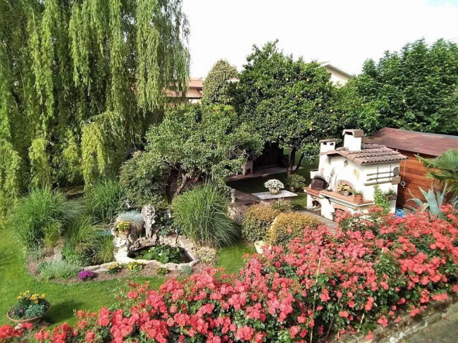 Semi-detached house for sale in Montignoso