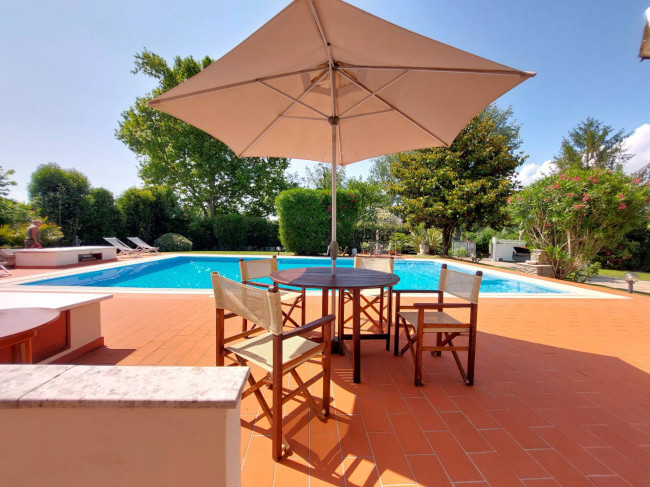 Villa in vendita a Forte dei Marmi