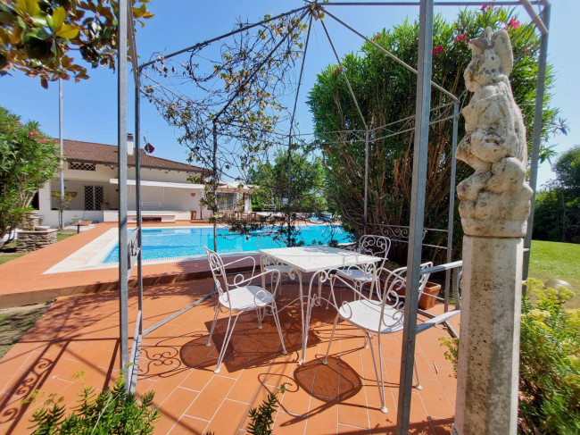 Villa in vendita a Forte dei Marmi